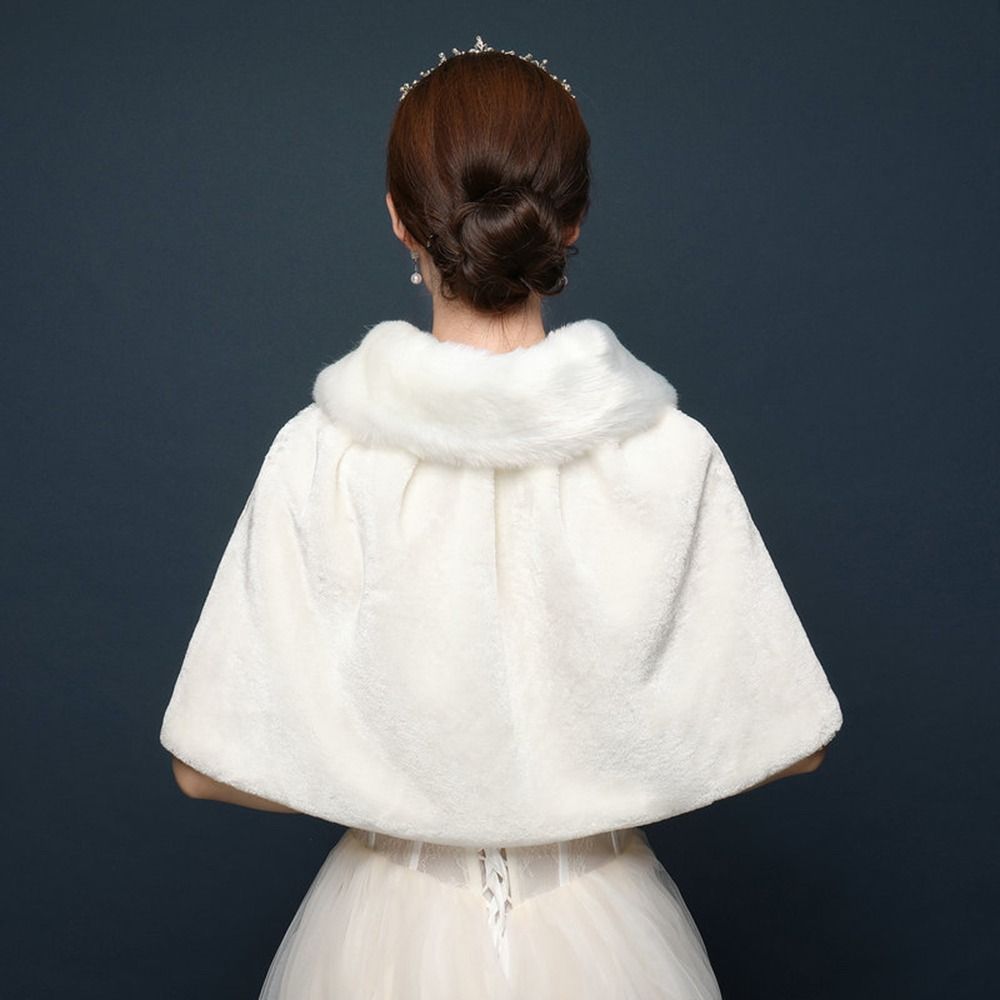 화이트 여성용 겨울 두꺼운 플러시 랩 숄 팔꿈치 길이  - Winter Clothing Items 리뷰 및 가격
